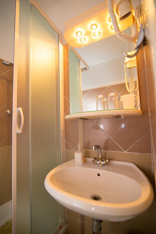 Bed&Breakfast Saturn Veli Lošinj Kültér fotó
