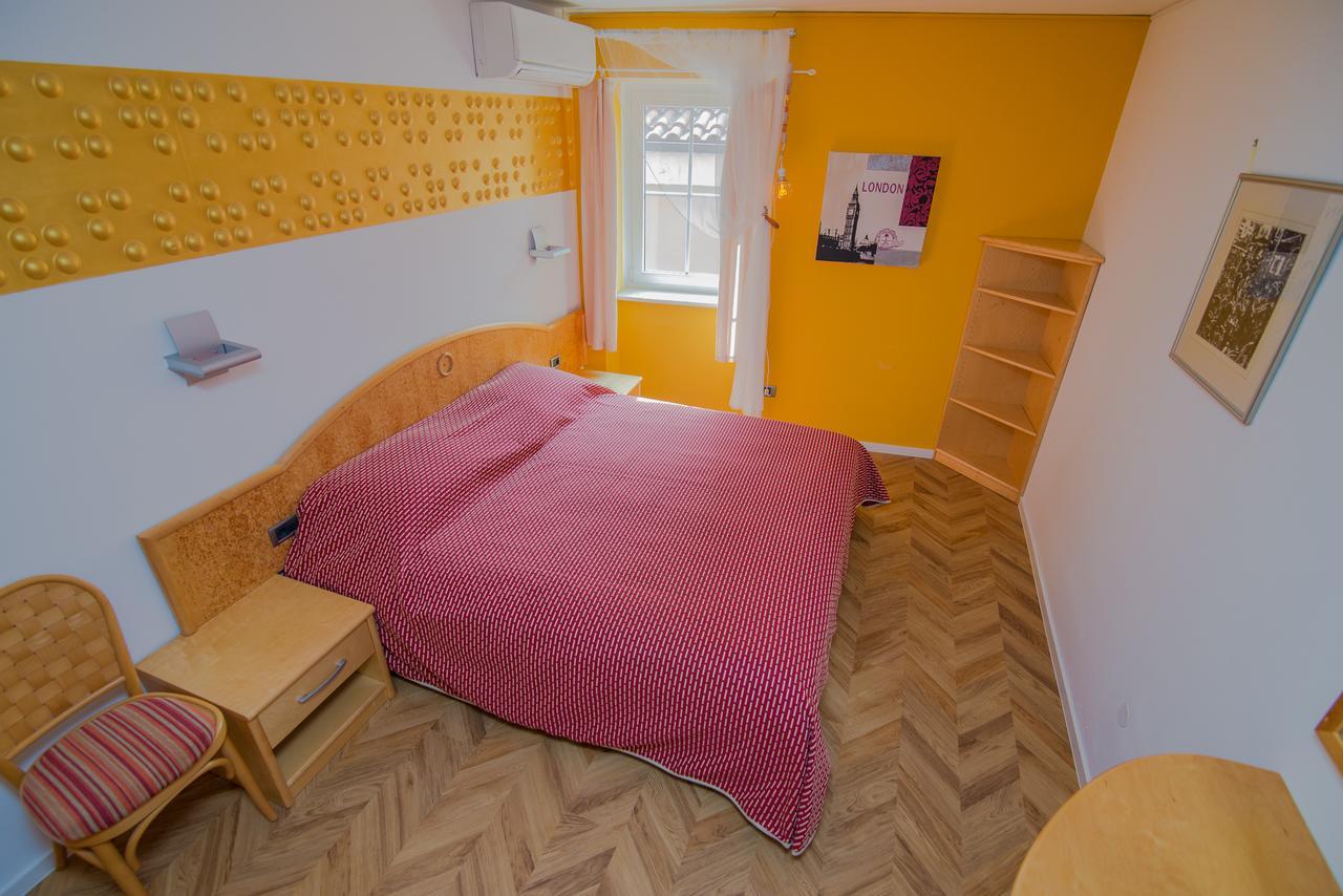 Bed&Breakfast Saturn Veli Lošinj Kültér fotó